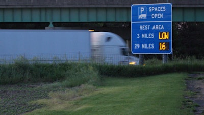 Truck parking sign