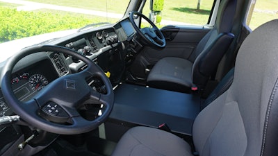 Fontaine Premium Dual Drive cab view