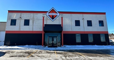 Thompson Truck & Trailer Dubuque, Iowa, building