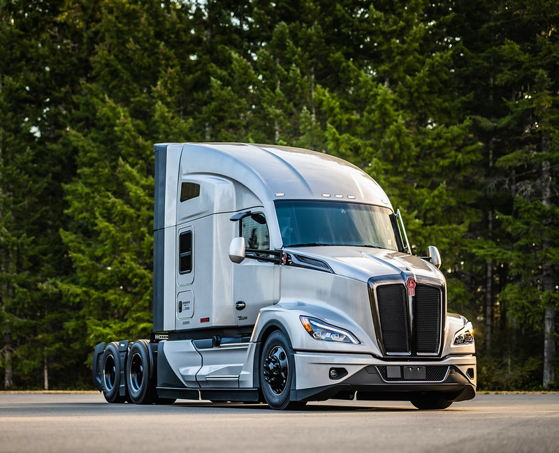 Kenworth Shows Off 100th Anniversary Trucks | Trucks, Parts, Service