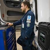 Technician using JPRO professional