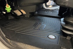 Minimizer floor mats for Paccar medium-duty truck