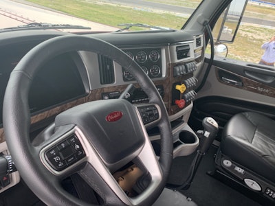 Peterbilt Model 589 interior