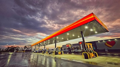 Love's location in Prescott, Ark.