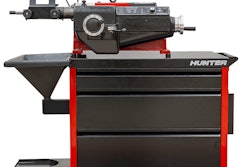 Hunter's rolling lathe cart