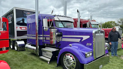 Brian Beltran's 2019 Kenworth W900
