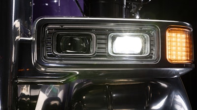 Peterbilt Model 589 pod headlights