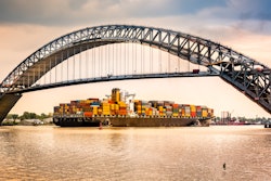 Container ship Bayonne Bridge