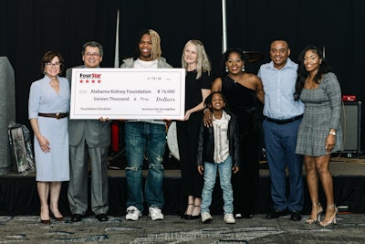 Four Star donation to kidney foundation