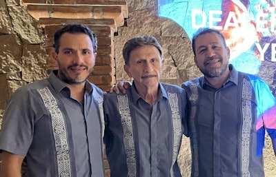 Refrigeración Especializada para el Transporte de Occidente (RETO) was named the 2024 Dealer of the Year for Latin America.