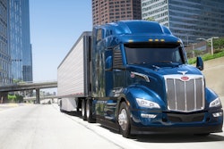 Image Peterbilt Announces Availability Of Bendix® Fusion™ Stop & Auto Go Advanced For Model 579