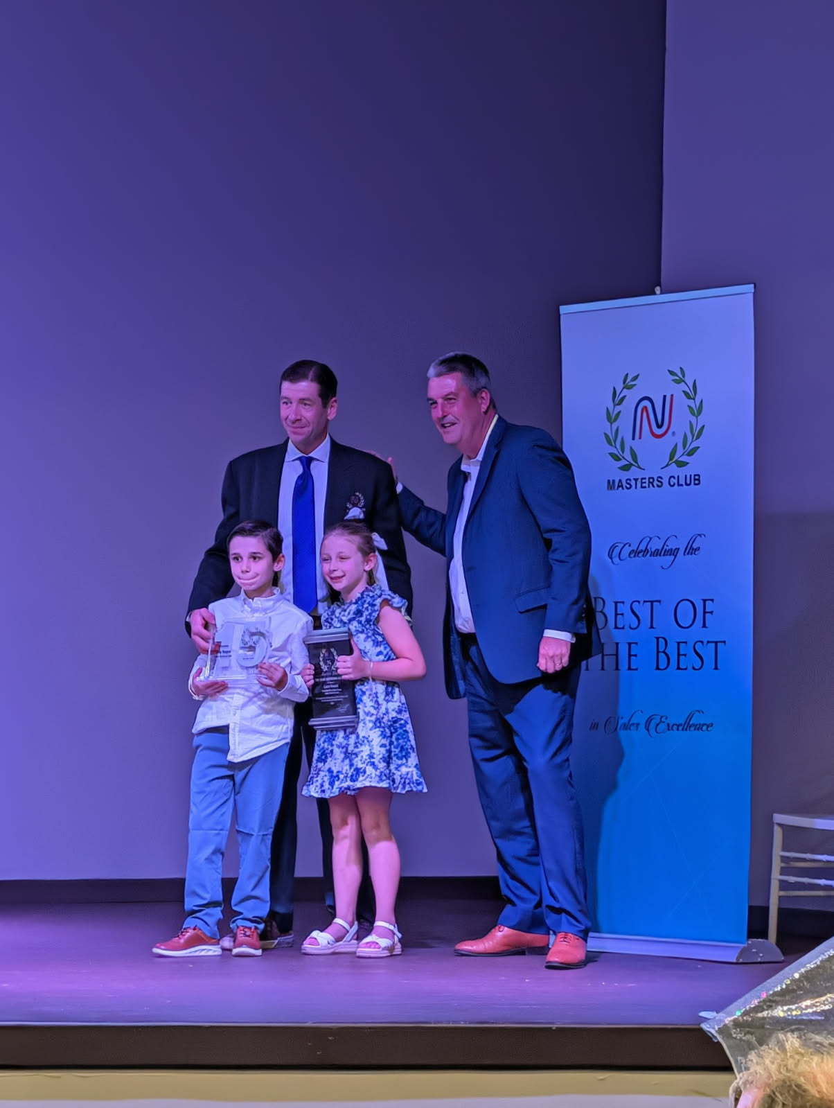 Lacy Teague of Salem NationaLease receives the Gene Scoggins Award as the top performing salesperson of the year.